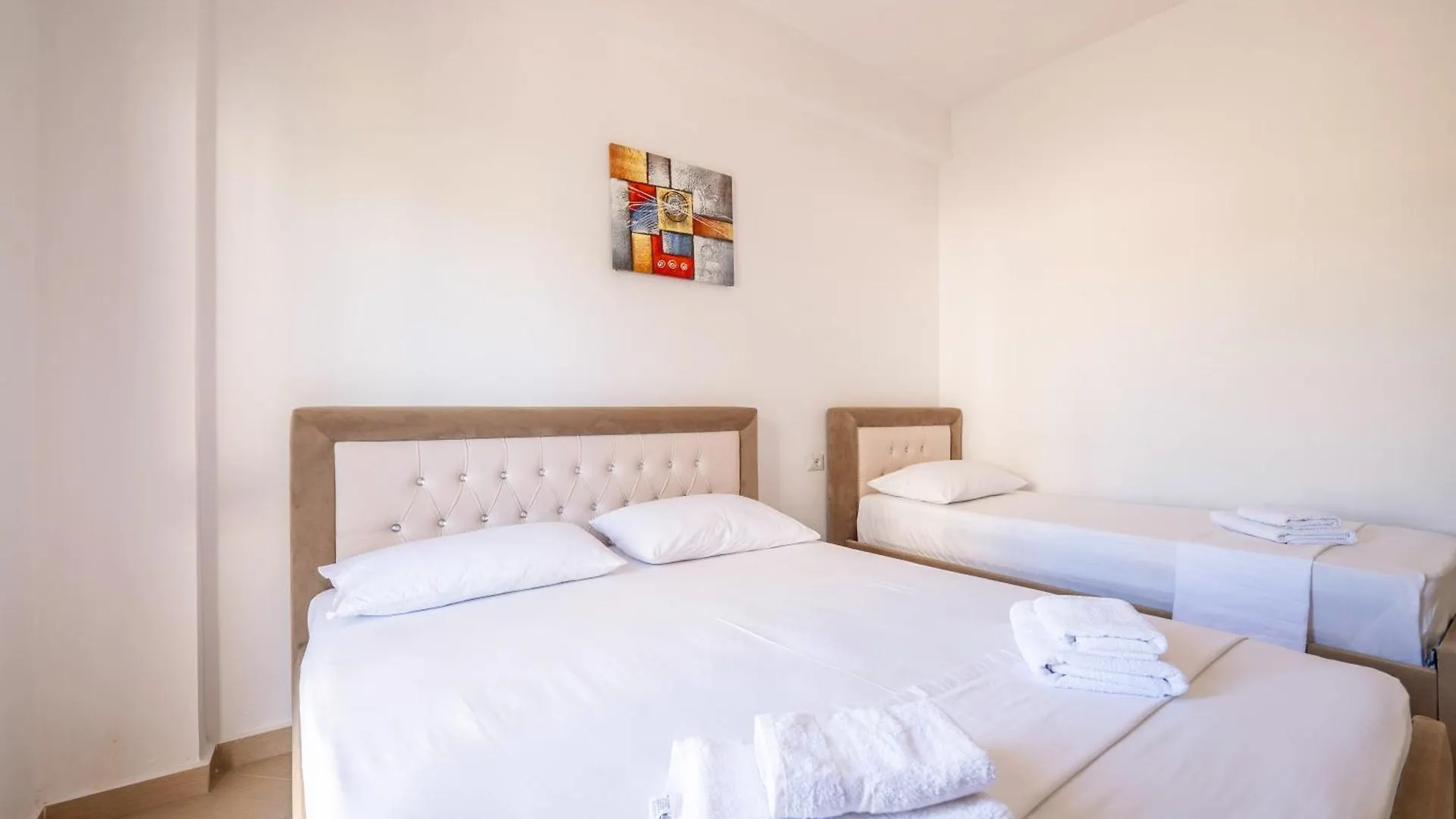 Soleluna Aparthotel Saranda 3*,