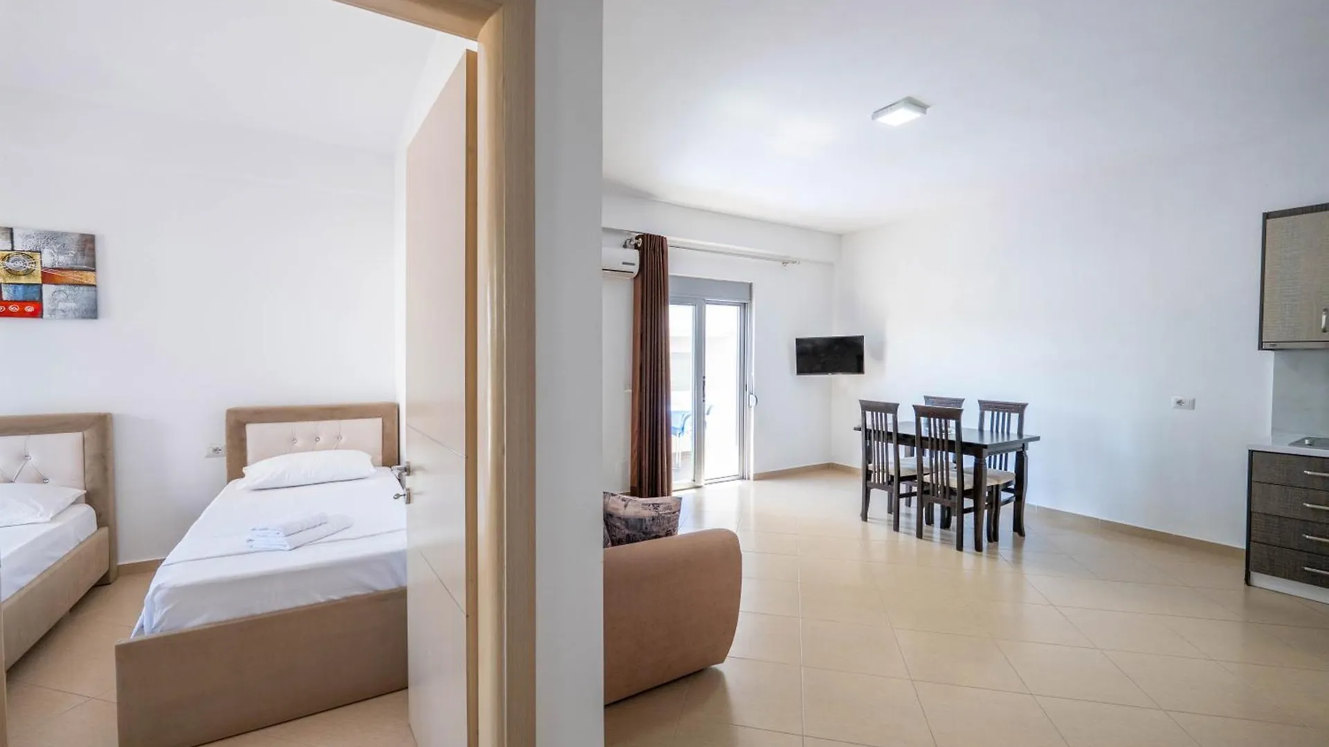 Soleluna Aparthotel Saranda